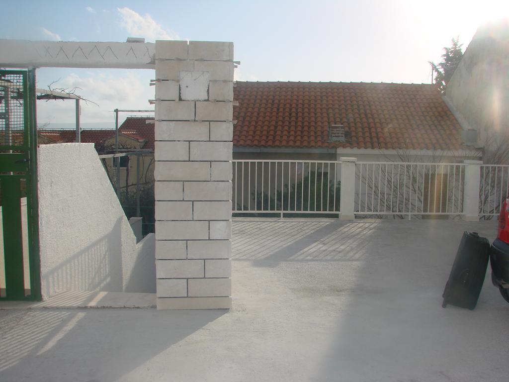 Apartman Restovic Bol Exterior foto