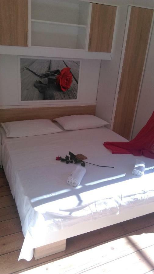 Apartman Restovic Bol Exterior foto