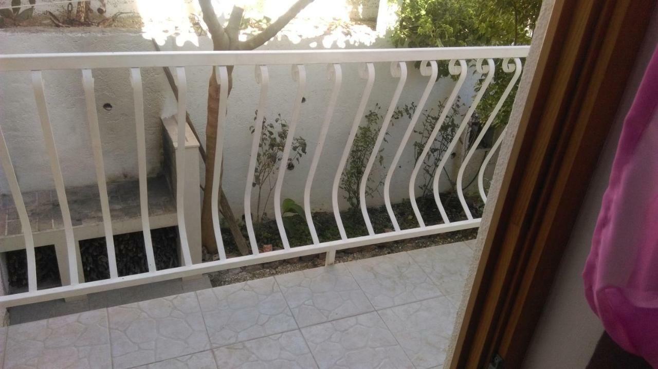 Apartman Restovic Bol Exterior foto