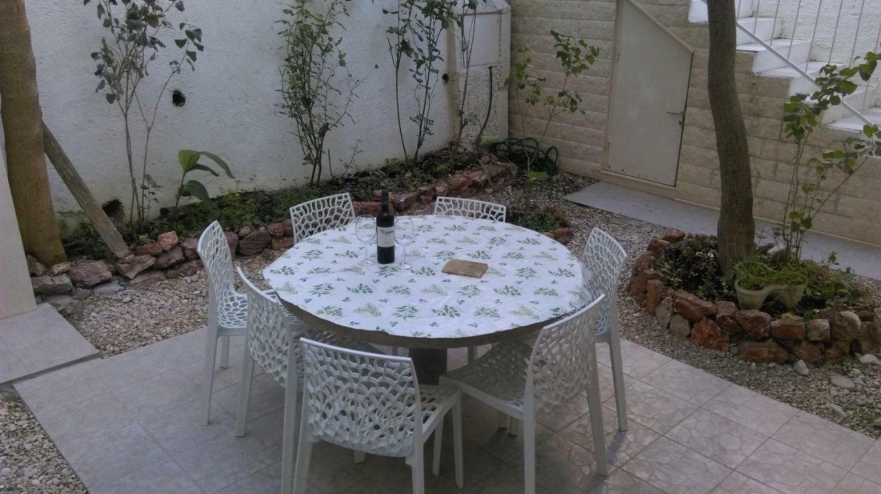 Apartman Restovic Bol Exterior foto