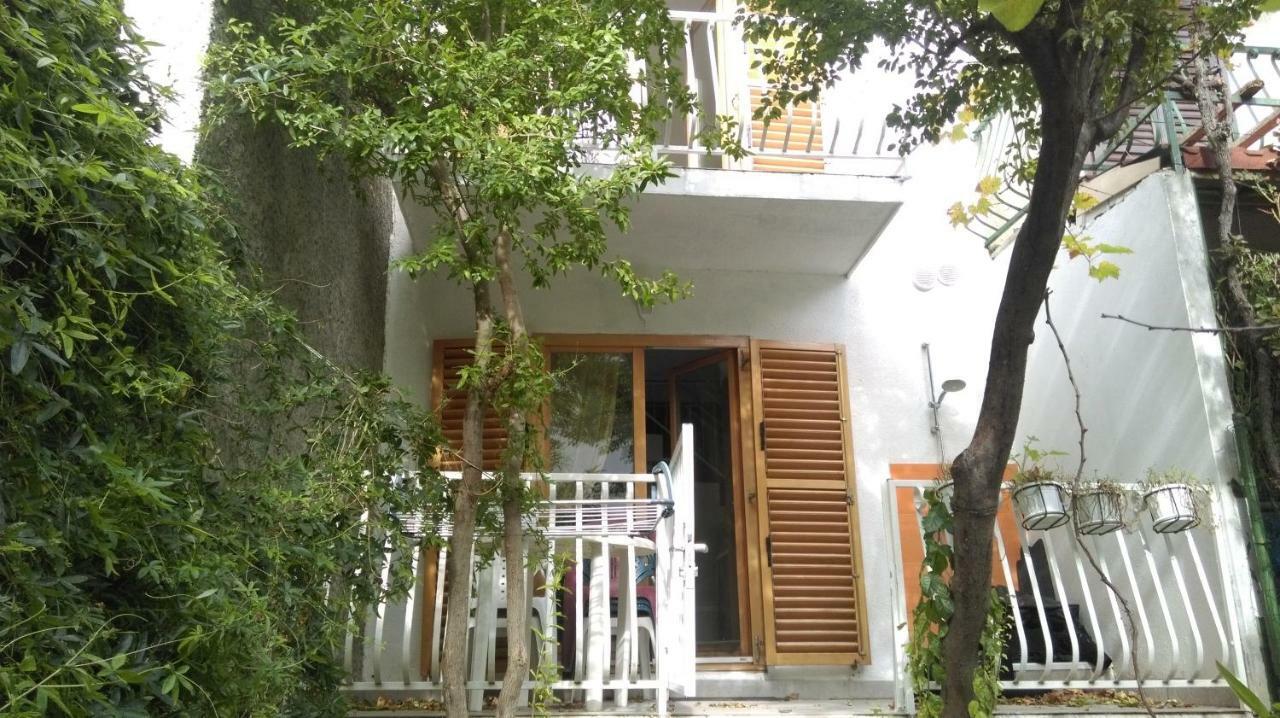 Apartman Restovic Bol Exterior foto