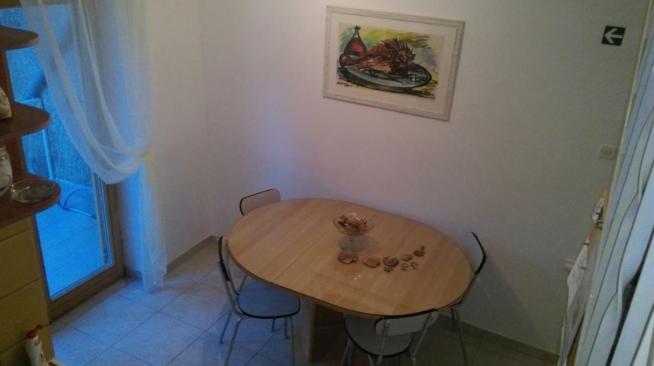 Apartman Restovic Bol Exterior foto