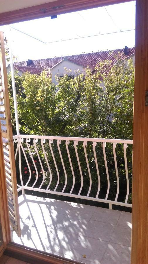Apartman Restovic Bol Exterior foto
